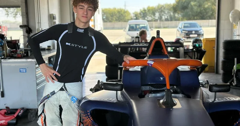 Azərbaycanlı pilot “Formula 4” yarışının test yürüşündə uğurla çıxış edib FOTO