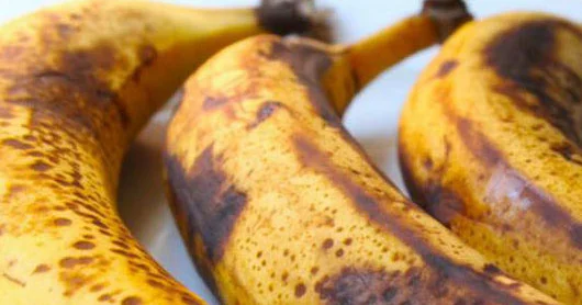 Qaralmış bananı atmayın Faydası daha çoxdur