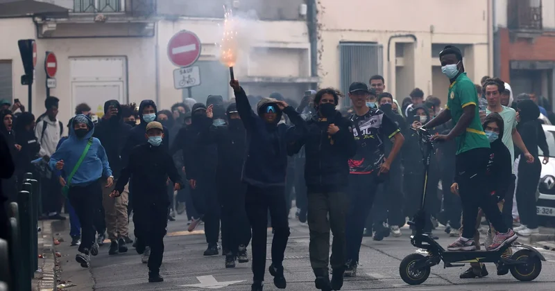 Fransada etirazlar başlayandan bəri polis 8 minə yaxın şəxsi saxlayıb