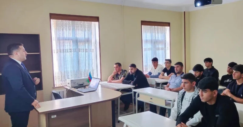 Naxçıvanda bərbər ixtisası üzrə peşə kursu keçən müdavimlər əməyin mühafizəsi ilə bağlı maarifləndiriliblər