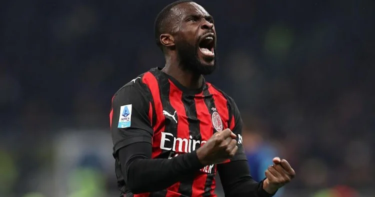 Milan ın yeni müqavilə təklifini geri çevirdi