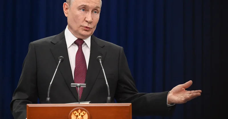 Putin kibertəhlükəsizliklə bağlı təcili müşavirə çağırdı