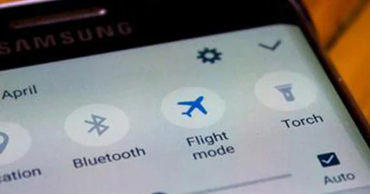Yatanda telefonu uçuş rejiminə qoyun