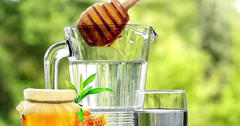 Balı suda həll edib içmək görün nələrə xeyirdi Ballı suyun faydası