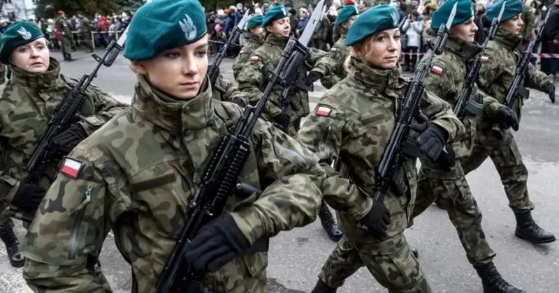 Замминистра обороны Польши поддержала призыв женщин на военную службу