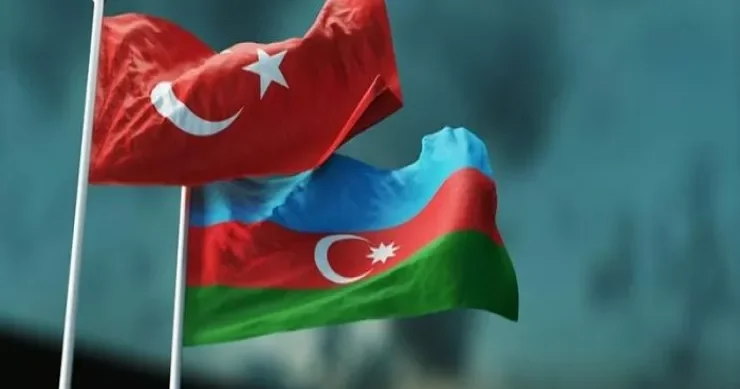 Əmr vermək haqqı olmayan qardaşlıq: Türkiyə təriqətləri və Azərbaycanın dünyəvi seçimi