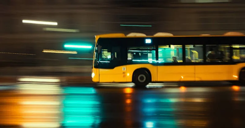 Almaniyada 18 yaşlı gənc sərnişin avtobusunu qaçırdı KONKRET