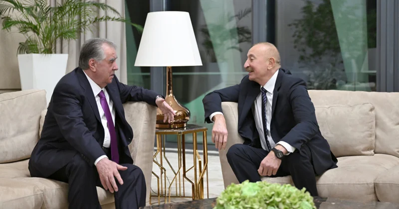 Prezident Emoməli Rəhmonla görüşdü