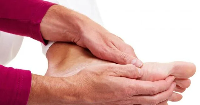 Ayaqlarda ağrılar bağırsaq xərşənginin simptomu çıxdı