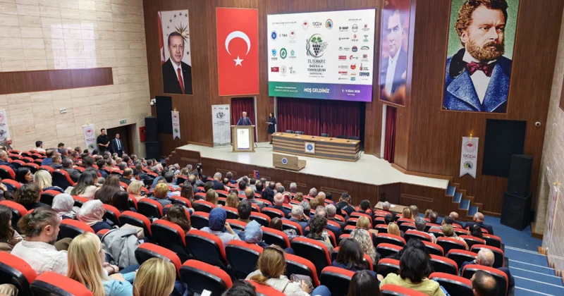 AzTU nun müəllimi Türkiyədə beynəlxalq simpoziumda məruzə ilə çıxış edib