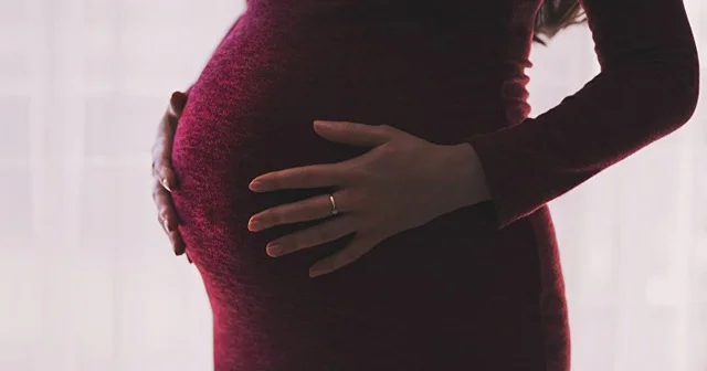 Tibdə möcüzələr: Qadın 50 il qarnında uşaq daşıyıb