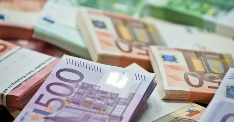 Sursat alınması üçün Ukraynaya 2,86 milyard avro köçürüldü