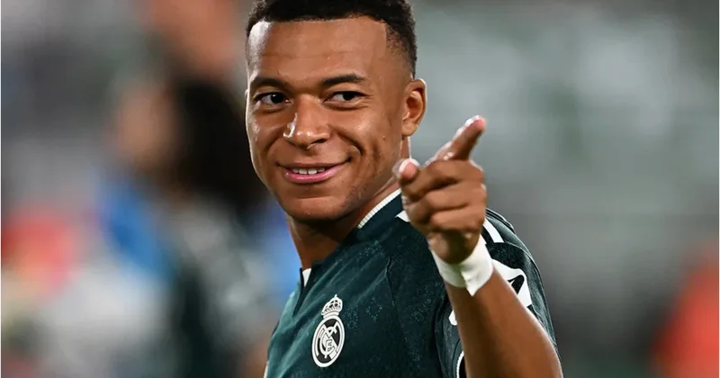 Mbappe Çempionlar Liqasında Messinin rekordunu qırdı