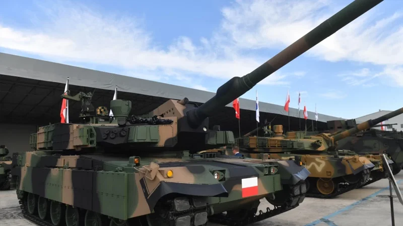 Polşa Koreya tanklarını Kalininqrada yaxınlaşdırdı