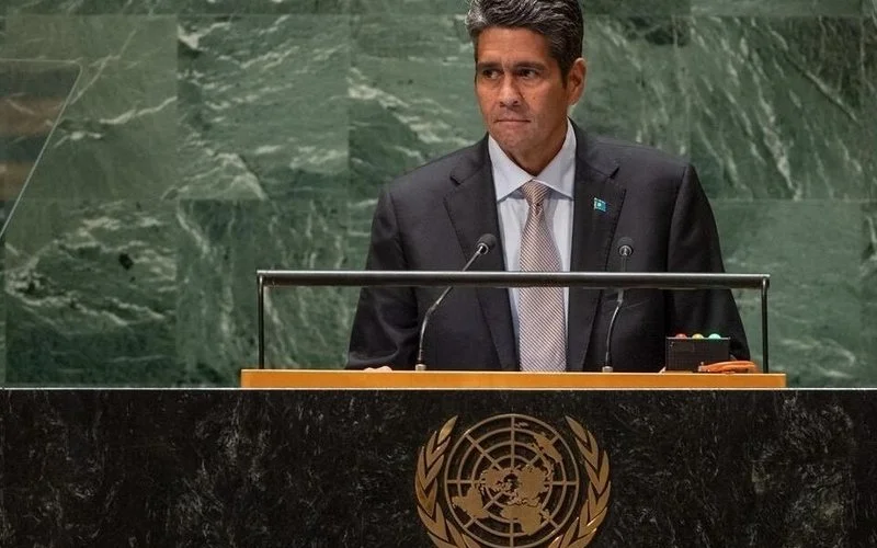 Palau Prezidenti Azərbaycana gəlib