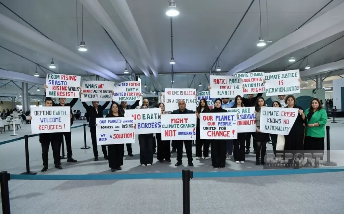 Активисты НПО на COP29: молчаливая акция протеста против дискриминации мигрантов в Европе