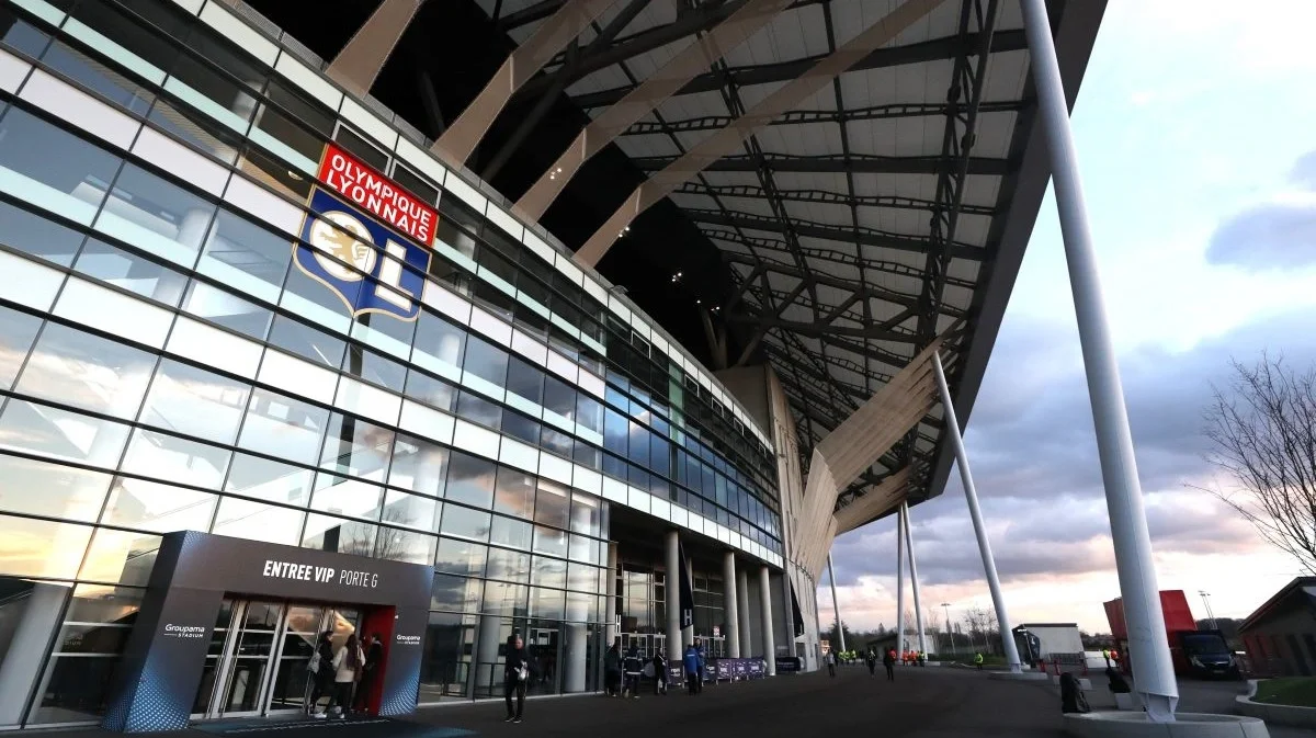 Qarabağın UEFA Avropa Liqasındakı rəqibi maliyyə böhranı üzündən səhmlərini satışa çıxarıb