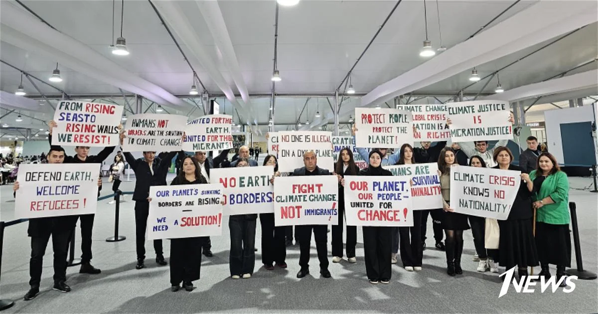 В рамках COP29 прошла молчаливая акция протеста против давления на мигрантов в Европе Новости