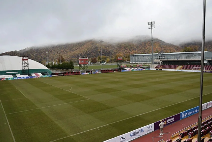 Qəbələ şəhər stadionu Azərbaycan Estoniya oyununa hazırdır FOTO