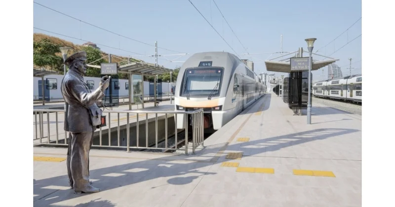 Bu il dəmir yoli ilə 8 milyondan çox sərnişin daşınıb