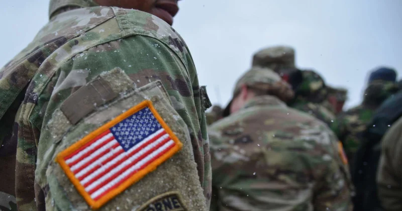 Семнадцать трансгендерных военнослужащих подали иск против администрации США