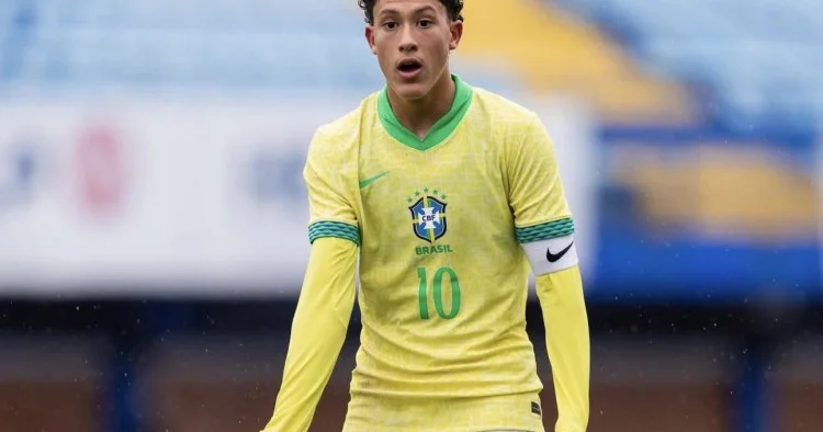 Çelsi 17 yaşlı braziliyalı ilə maraqlanır