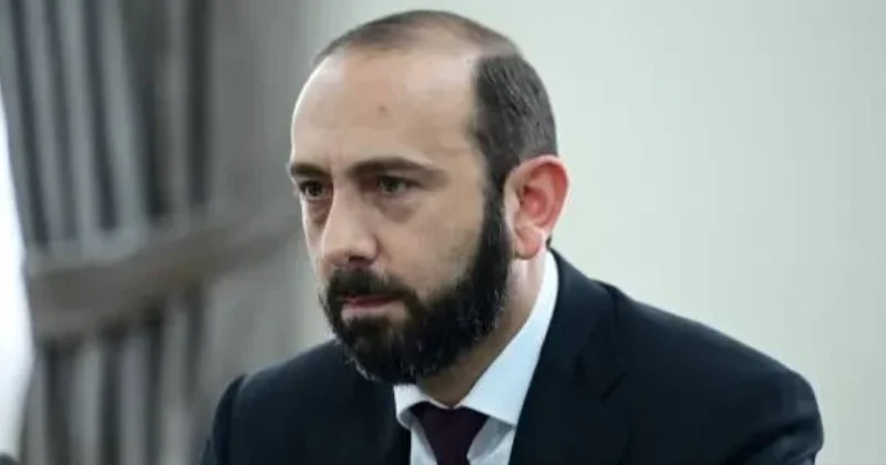 Mirzoyan Gümrü Qars dəmir yolunun açılmasından danışdı