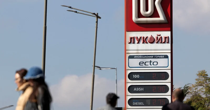 Британия вывела из под санкций две дочки Лукойла в Болгарии