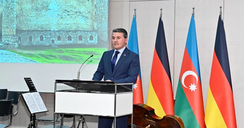 Berlində Zəfər Günü və Üzeyir Hacıbəylinin 140 illik yubileyi qeyd edilib