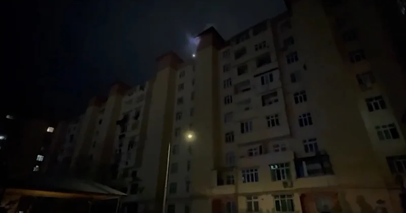 В Баку произошел пожар в жилом здании Minval Politika