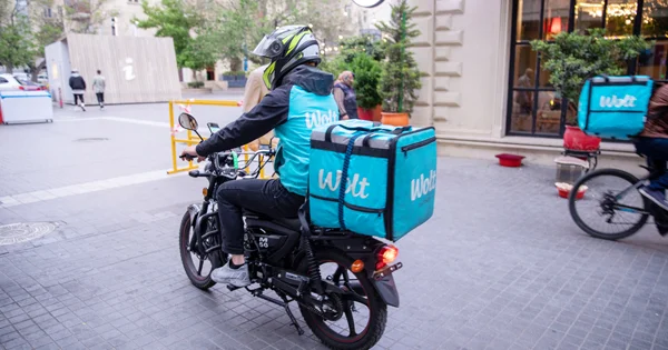 Bakıda yeni motosiklet fırıldağı: Özlərini maşının altına atırlar, sonra isə… KONKRET