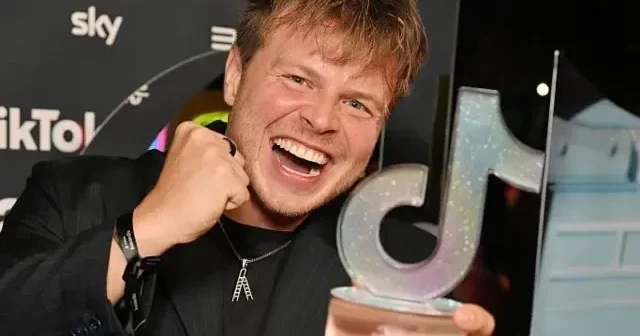 Блогер Макс Клименко получил главную награду TikTok