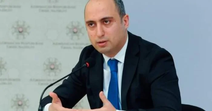 “Təhsil nəticəsi bu gündəykən maaş müzakirəsi mənasızdır” KAMRAN ƏSƏDOV