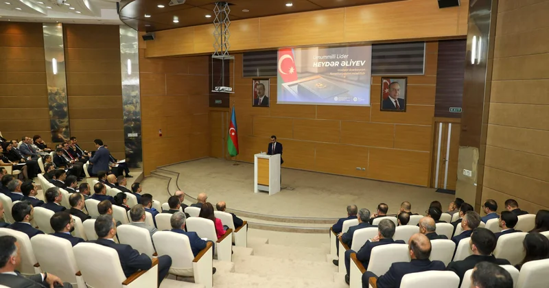 DSMF də “Ümummilli Lider Heydər Əliyev müstəqil Azərbaycan Konstitusiyasının müəllifidir” mövzusunda tədbir keçirilib