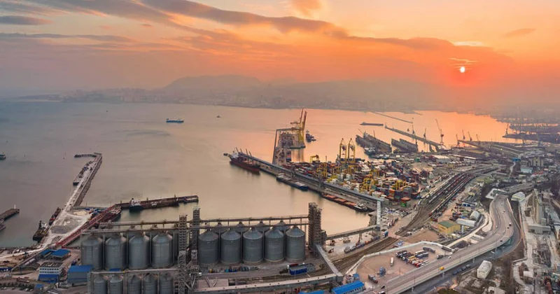 Novorossisk limanından neft nəqli dayandırılıb