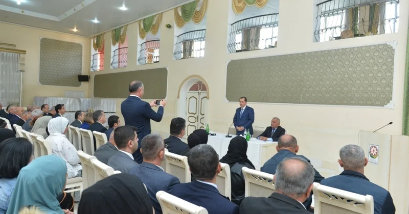 Taleh Qaraşov sakinlərin problemlərini dinlədi FOTOLAR