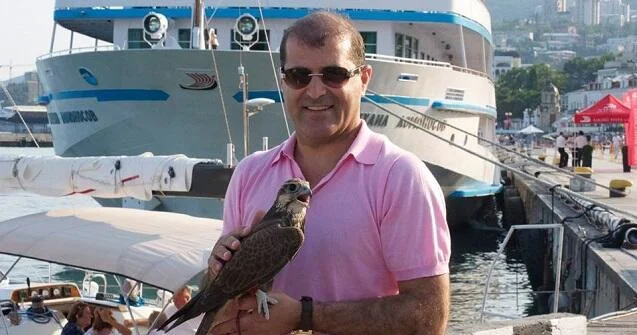 Küçədə yararsız vəziyyətdə qalan BMW yüksək vəzifəli şəxsin qardaşının imiş... FOTO