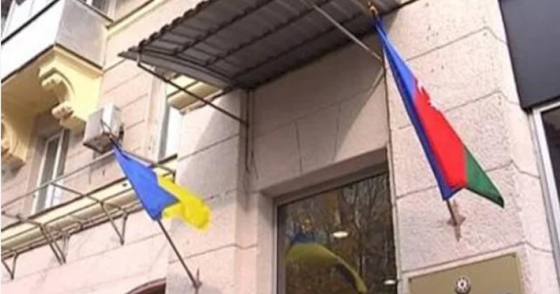 Azərbaycan səfirliyinin binasına “İskəndər” raketi düşdü