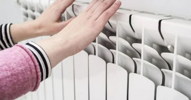 Bu gündən yaşayış binalarına istilik verilməsinə başlanılır