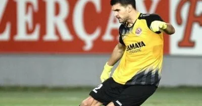 Azərbaycanda oynayan qapıçıya İtaliya ilə görüşdə şans verilmədi