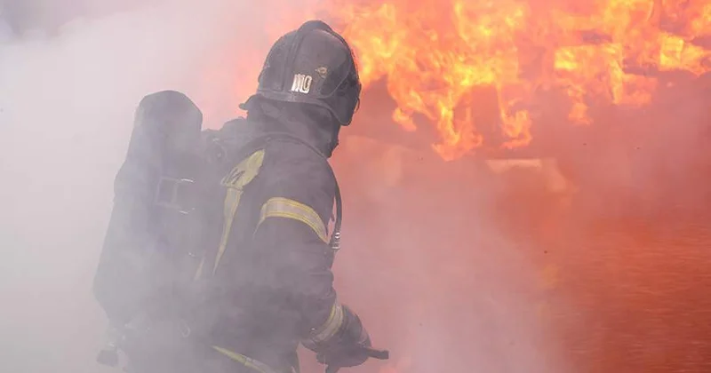 В Новороссийске из за атаки БПЛА повреждена нефтебаза