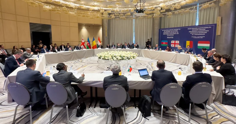 Tbilisidə “Xəzər Qara dəniz Avropa Yaşıl Enerji Dəhlizi” layihəsi üzrə nazirlər iclası keçirilib