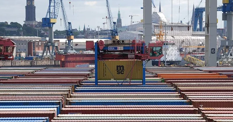 İsveçrə ABŞ ilə tarifləri 15% ə endirmək barədə razılığa gəlib