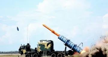 Zelenski ilk dəfə “Uzun Neptun” raketinin buraxılışını nümayiş etdirib...