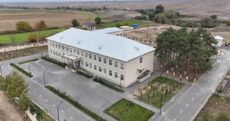 Füzulidə yeni məktəb binası istifadəyə verildi FOTO
