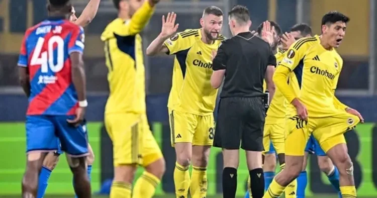 Bilet satışı qadağan olundu UEFA dan Fənərbağça ya ağır cəza