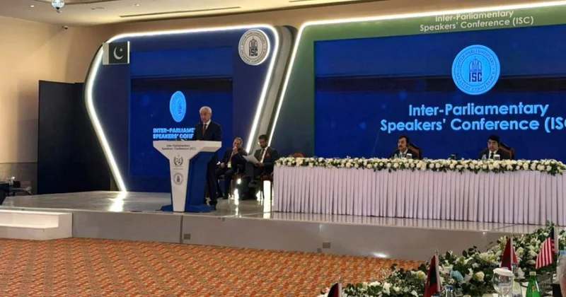 Pakistanda Azərbaycanın sülhün təmin olunmasına yönəlmiş siyasəti barədə danışılıb