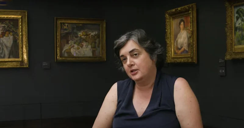 Директор Лувра ответит в парламенте на вопросы о безопасности музея