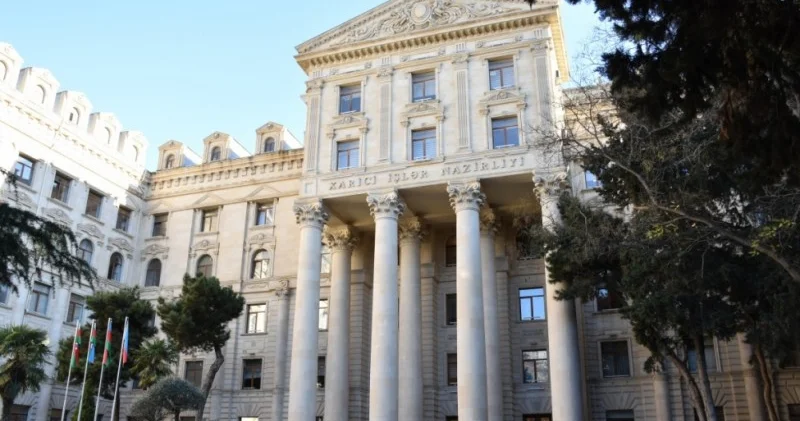 XİN: Ukraynada Azərbaycana aid strukturlara Rusiyanın raket hücumlarının məqsədli olması barədə suallar yaranır