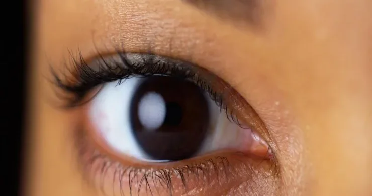 Qəhvəyi gözlü insanlar sakit gücə malikdirlər